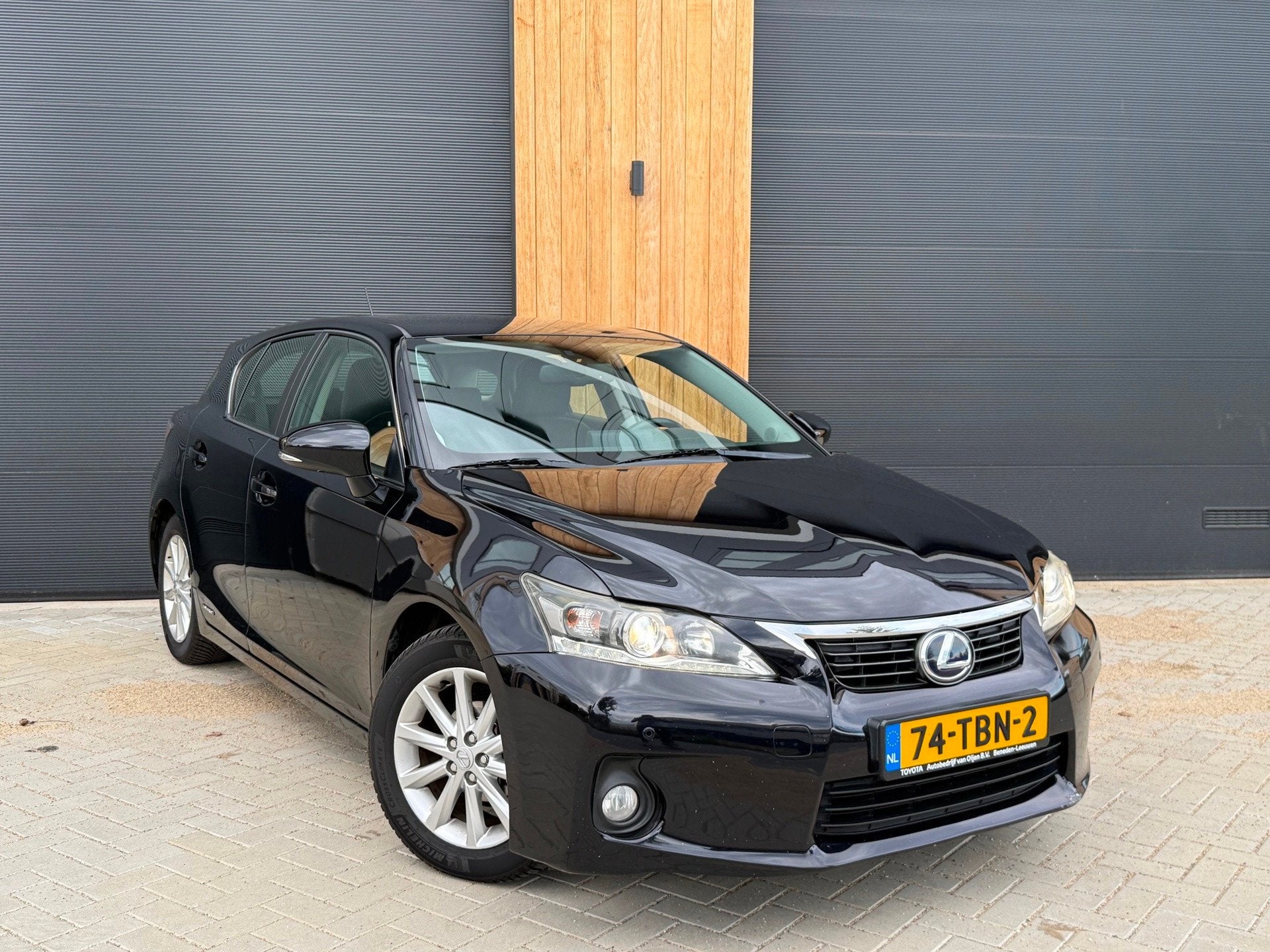 Lexus CT 200h Hybrid (bj 2012) Navi|Automaat|Dealer onderhou, Euro 5, Gebruikt, 4 cilinders, Alcantara