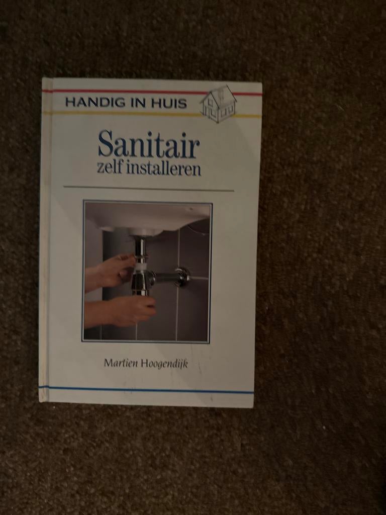 Sanitair zelf installeren, Boeken, Ophalen of Verzenden, Gelezen, Installatietechniek