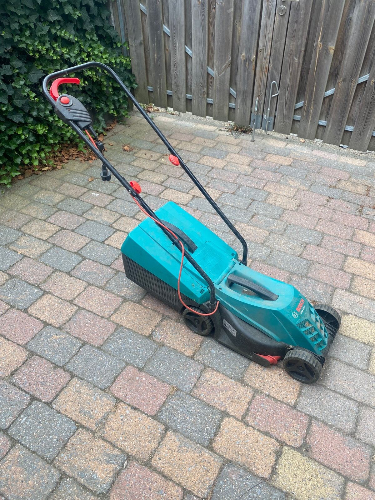 Bosch arm 3200 grasmaaier, Ophalen, Gebruikt