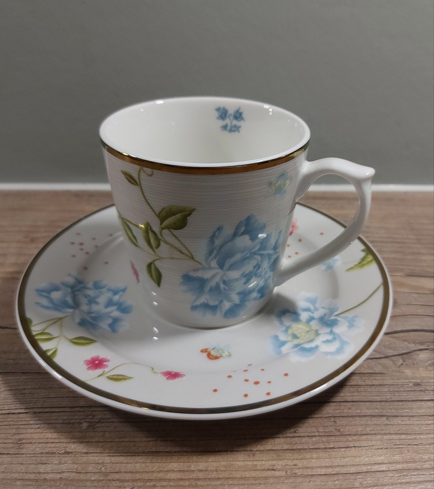Laura Ashley kop en schotel, Ophalen of Verzenden, Zo goed als nieuw, Porselein, Kop en/of schotel