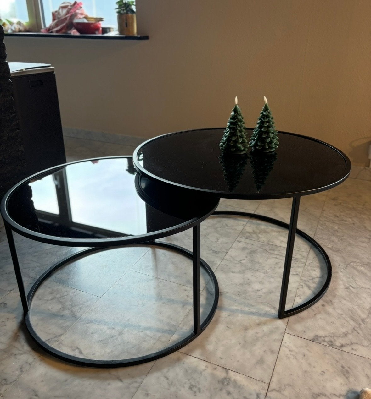Salontafels set zwart frame met smoke black glazen platen, Huis en Inrichting, Tafels | Salontafels, Ophalen, Zo goed als nieuw