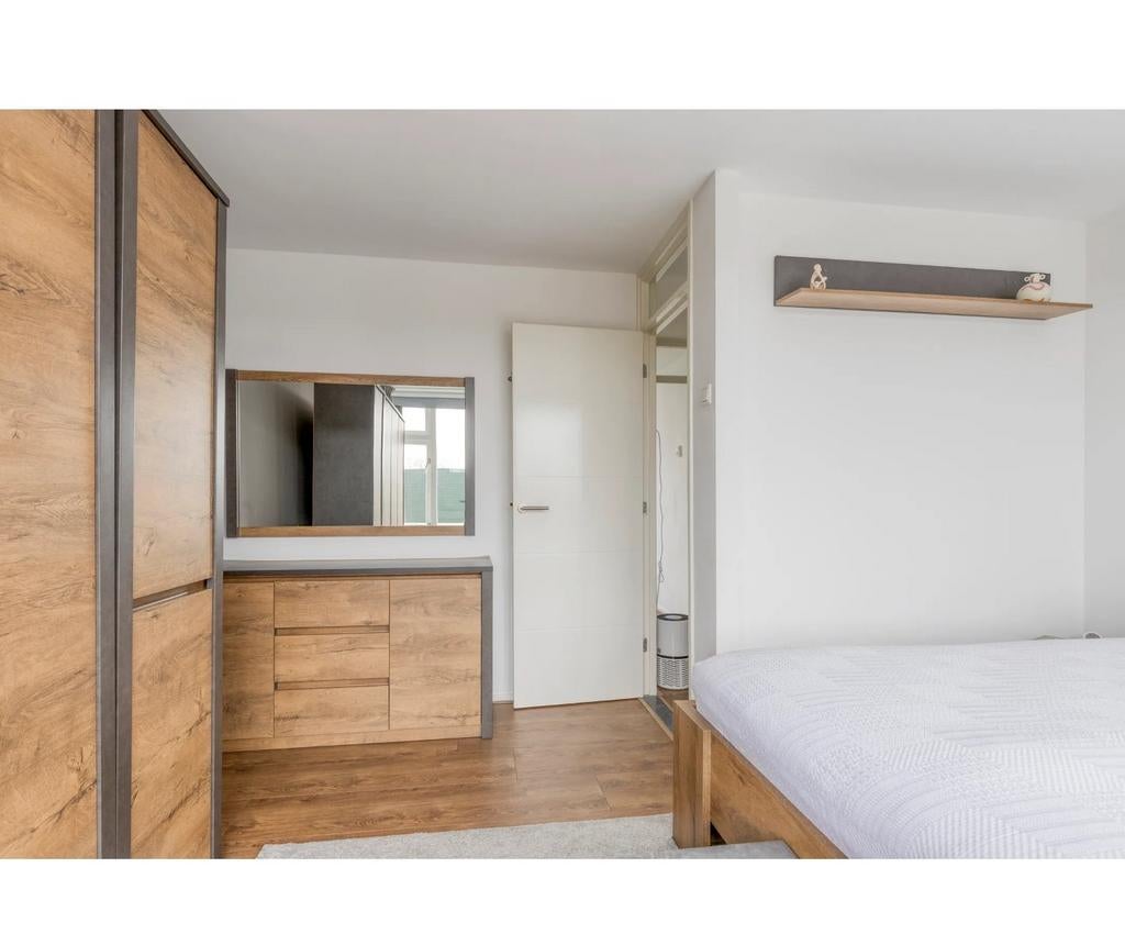 Complete slaapkamer: bed, kasten, nachtkastjes, toilettafel, Ophalen, Tweepersoons, Zo goed als nieuw, 180 cm