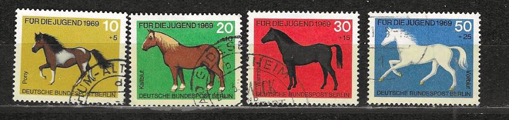 Berlin 326-329, Ophalen of Verzenden, BRD, Gestempeld