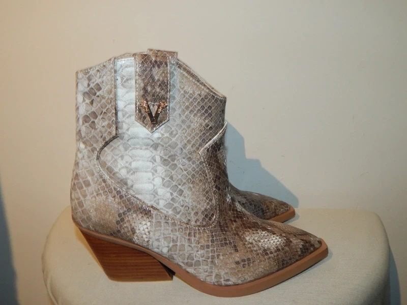 Josh V snake print laarzen gouden hardware logo Als nieuw40, Overige kleuren, Verzenden, Lage of Enkellaarzen, Zo goed als nieuw