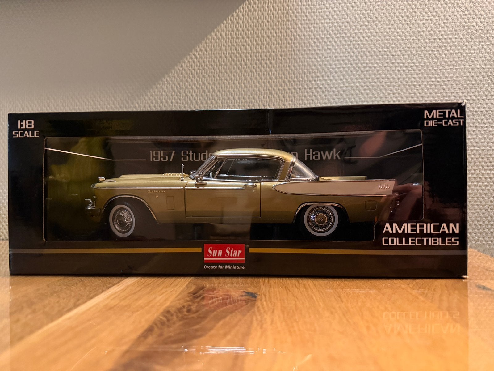 1:18 Sun Star | 1957 Studebaker Golden Hawk, Ophalen of Verzenden, Zo goed als nieuw, Sun Star