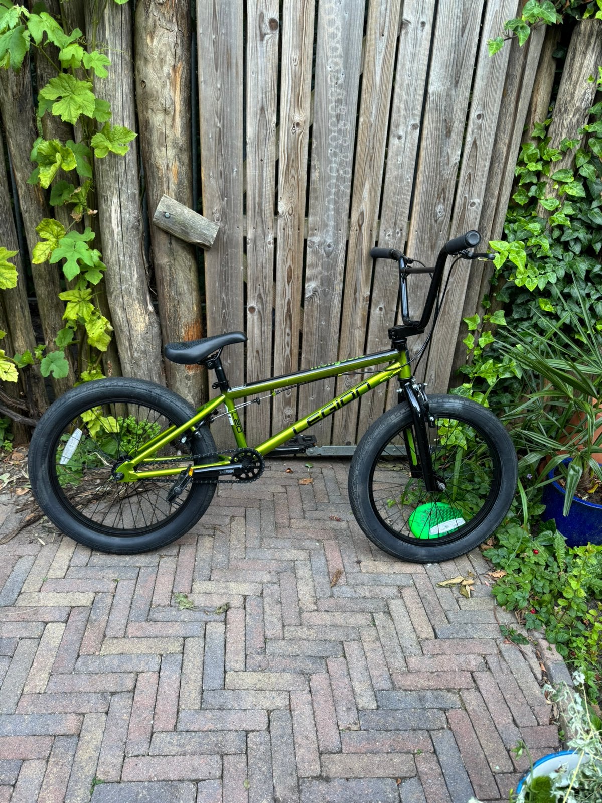 Mongoose Legion L20 BMX Fiets - Zo goed als nieuw, Fietsen en Brommers, Ophalen, Staal, Velgrem, Zo goed als nieuw