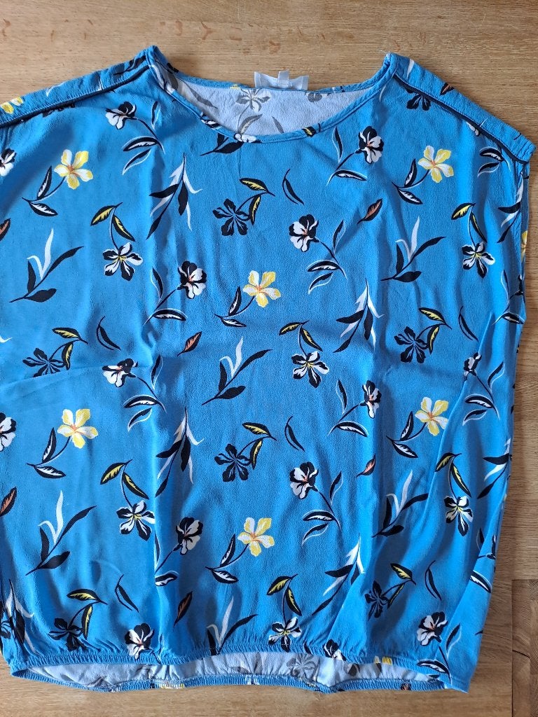 ZOMERBLOUSE. DAMES. ELVIRA. MAAT 42., Kleding | Dames, Blouses en Tunieken, Meerkleurig, Maat 42/44 (L), Ophalen of Verzenden