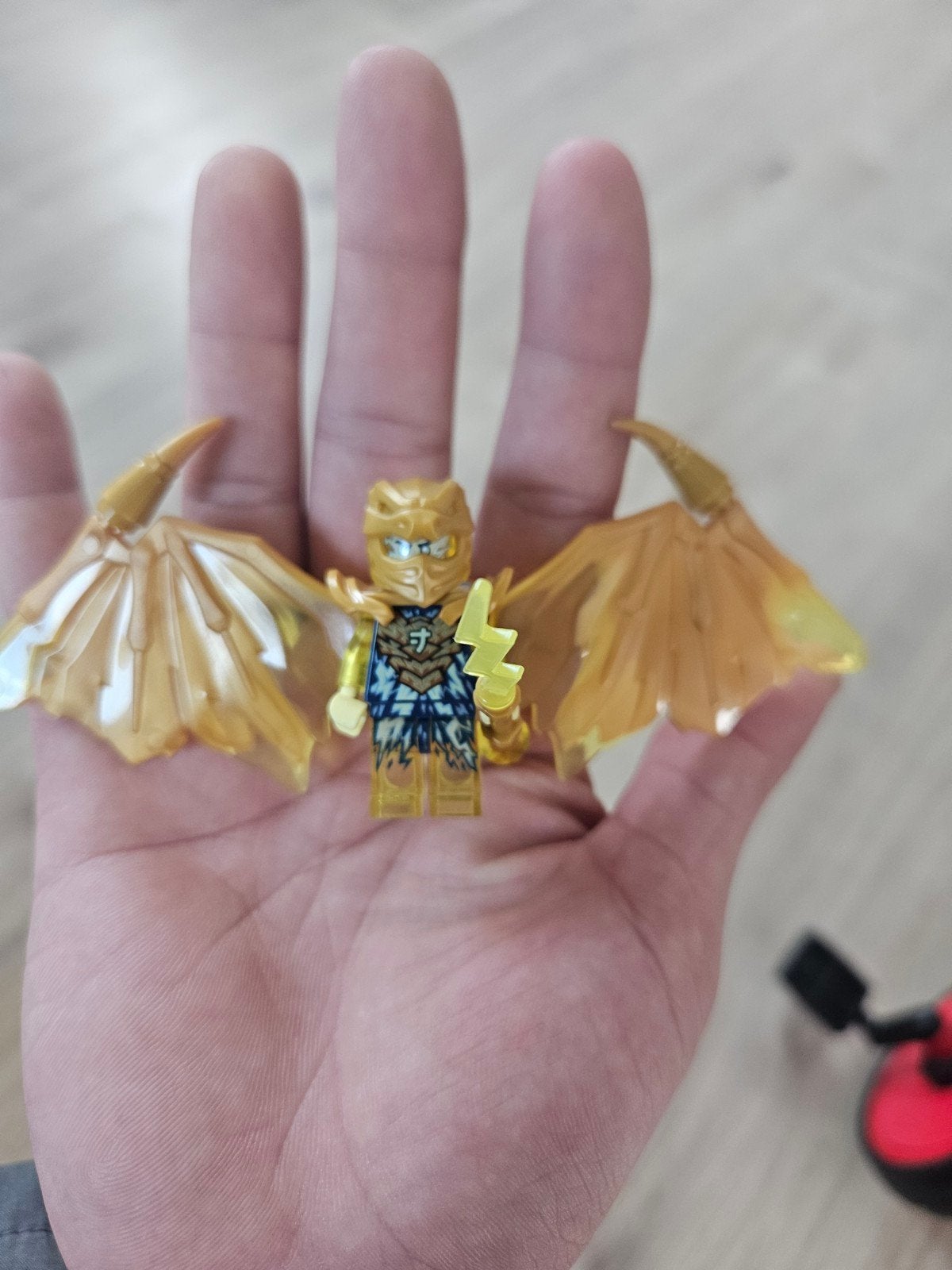 Lego Ninjago Gouden Draak Lloyd minifiguur met vleugels, Ophalen, Lego, Zo goed als nieuw, Minifiguur