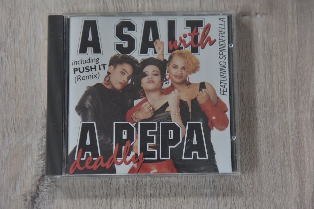 SALT N PEPA --- A SALT WITH DEADLY PEPA featuring Spinderell, Inclusief boekje, Zo goed als nieuw, Album, Verzenden