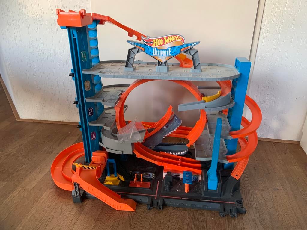 Hot wheels ultimate garage met haai, Ophalen, Gebruikt, Jongen of Meisje