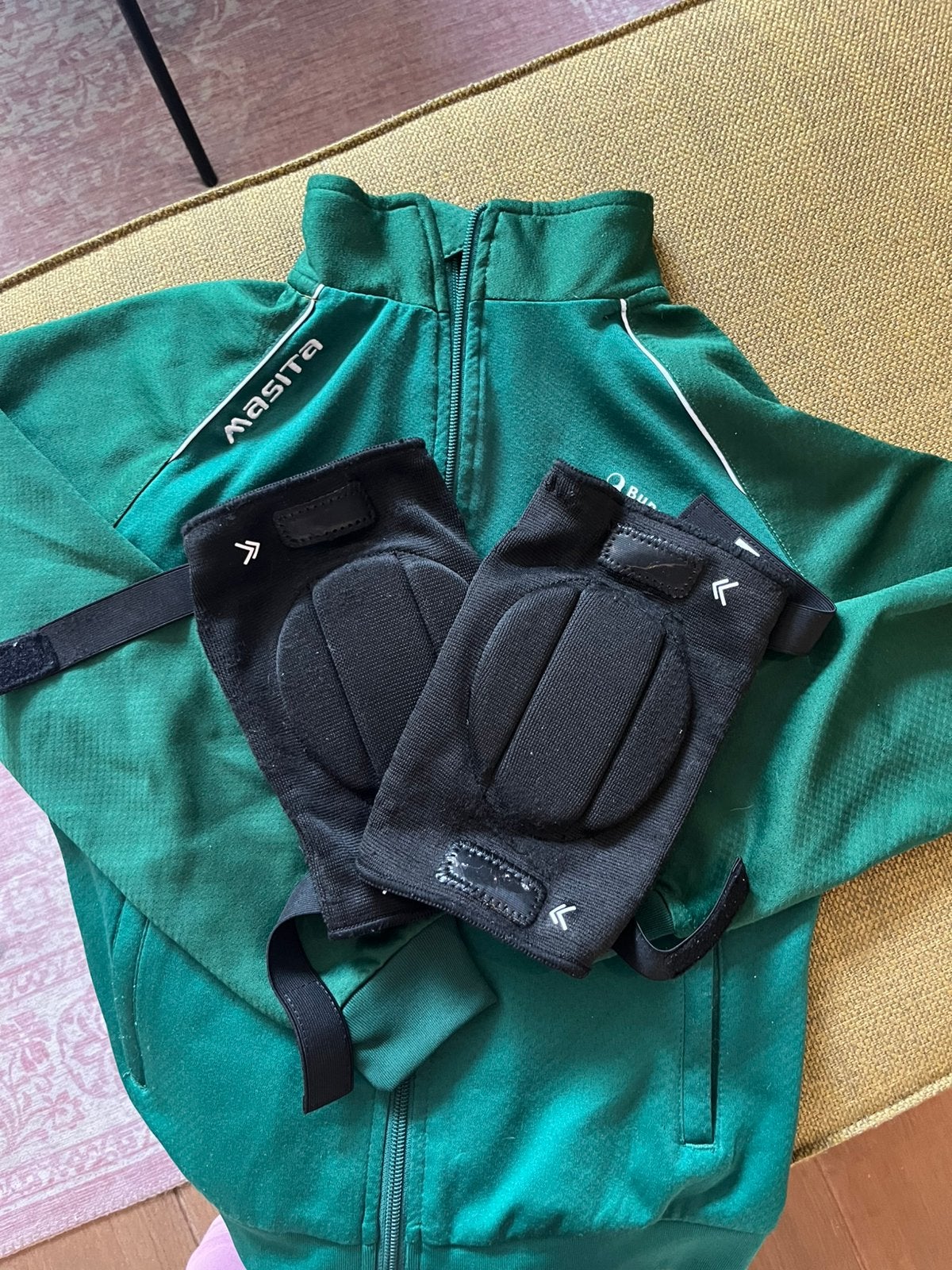 Masita sportjas en kniebeschermers, Sport en Fitness, Ophalen of Verzenden, Gebruikt, Kleding