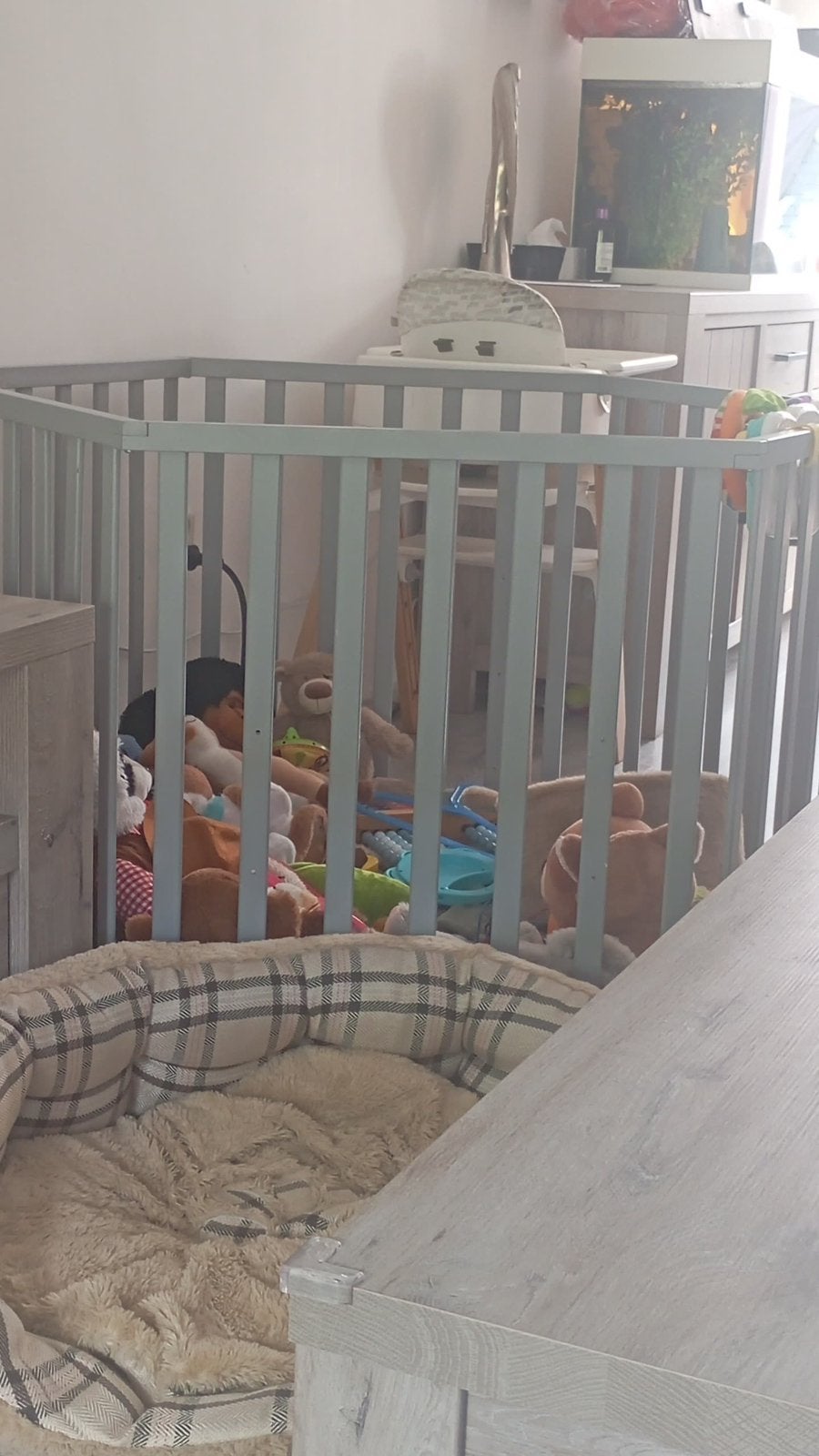 6 hoekige babybox, Kinderen en Baby's, Boxen, Ophalen of Verzenden, Zo goed als nieuw, Overige vormen, In hoogte verstelbaar