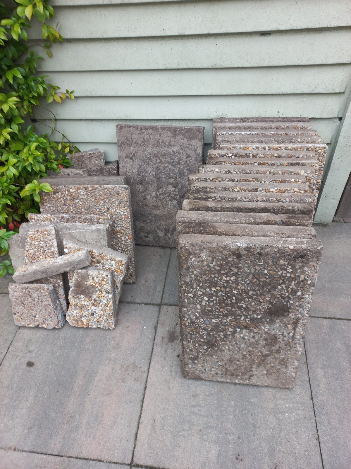 Grindtegels. 15 stuks en wat nog halve, Ophalen, Gebruikt, Beton, Terrastegels