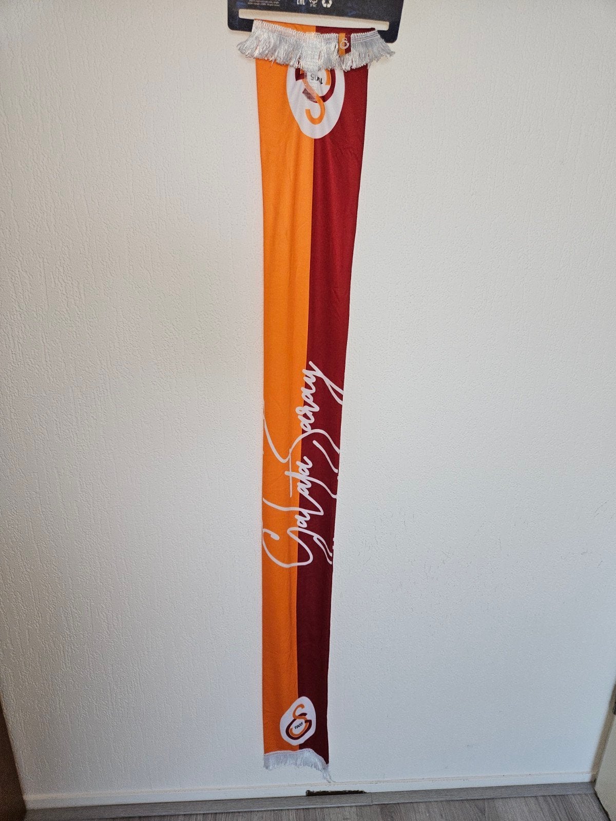 Galatasaray sjaal - Zo goed als nieuw!, Galatasaray, Ophalen of Verzenden, Zo goed als nieuw, Sjaal