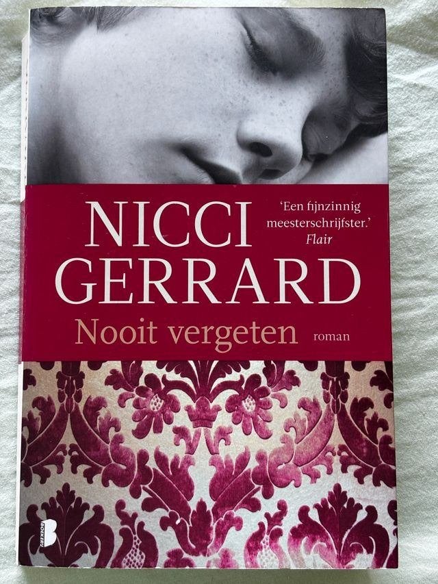 Roman: Nooit vergeten van Nicci Gerrard, Boeken, Ophalen of Verzenden, Gelezen, Nicci Gerrard, Europa overig