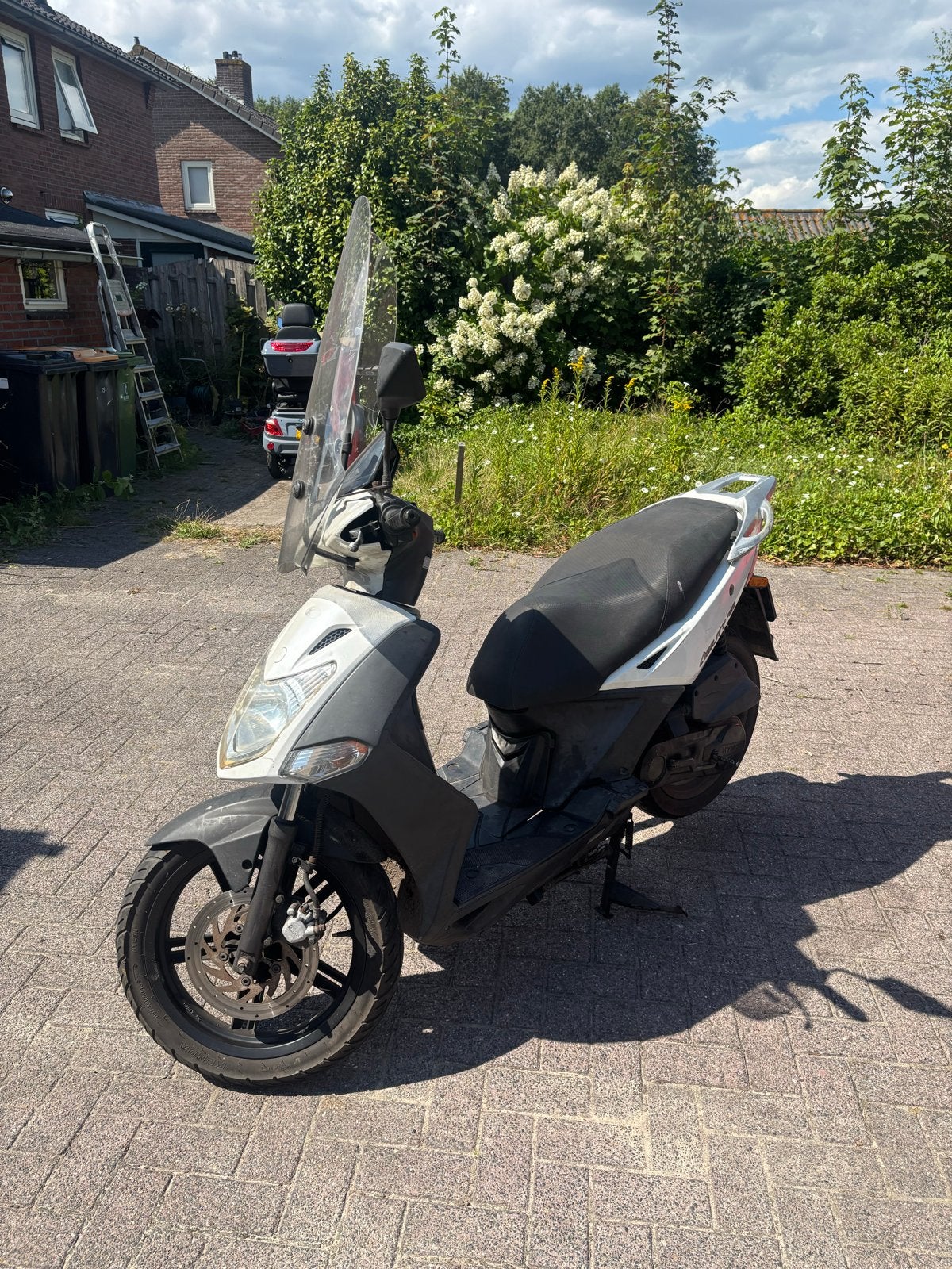 Kymco Agility 50 met nieuwe cilinder en zuiger (loopt niet), Fietsen en Brommers, Scooters | Kymco, Ophalen, Gebruikt, Agility