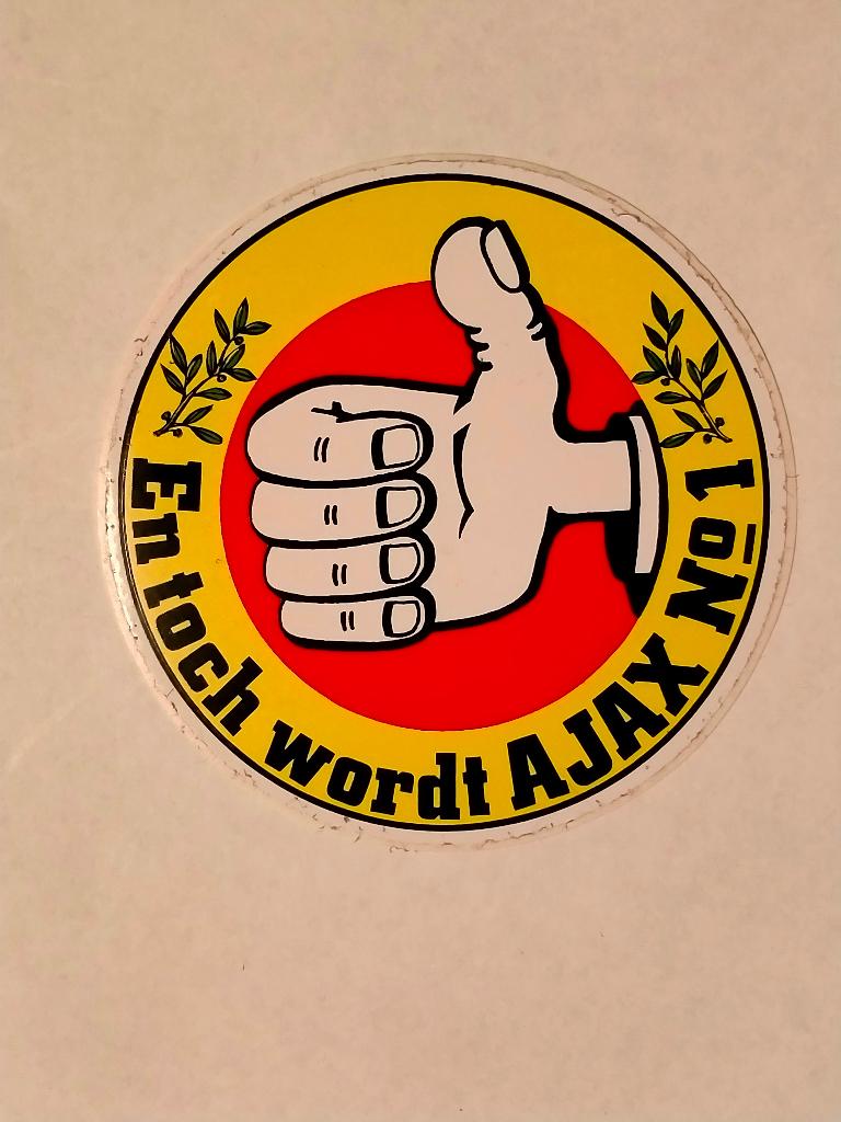 Ajax no 1 vintage voetbal club Amsterdam sticker logo RARE, Verzamelen, Ophalen of Verzenden, Zo goed als nieuw, Overige typen