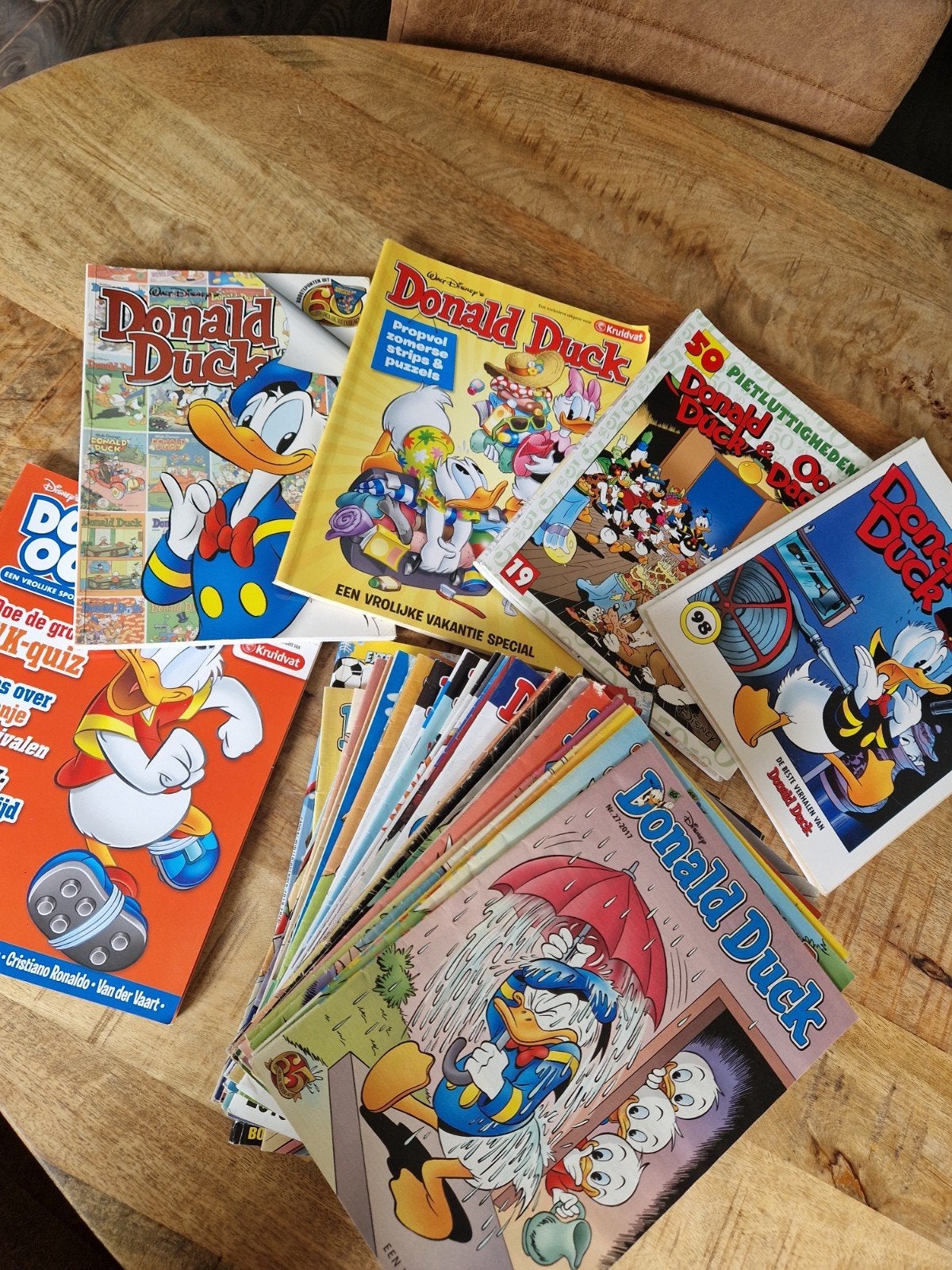 Donald Duck tijdschriften - ongeveer 70 stuks, Ophalen of Verzenden, Gelezen, Overige typen