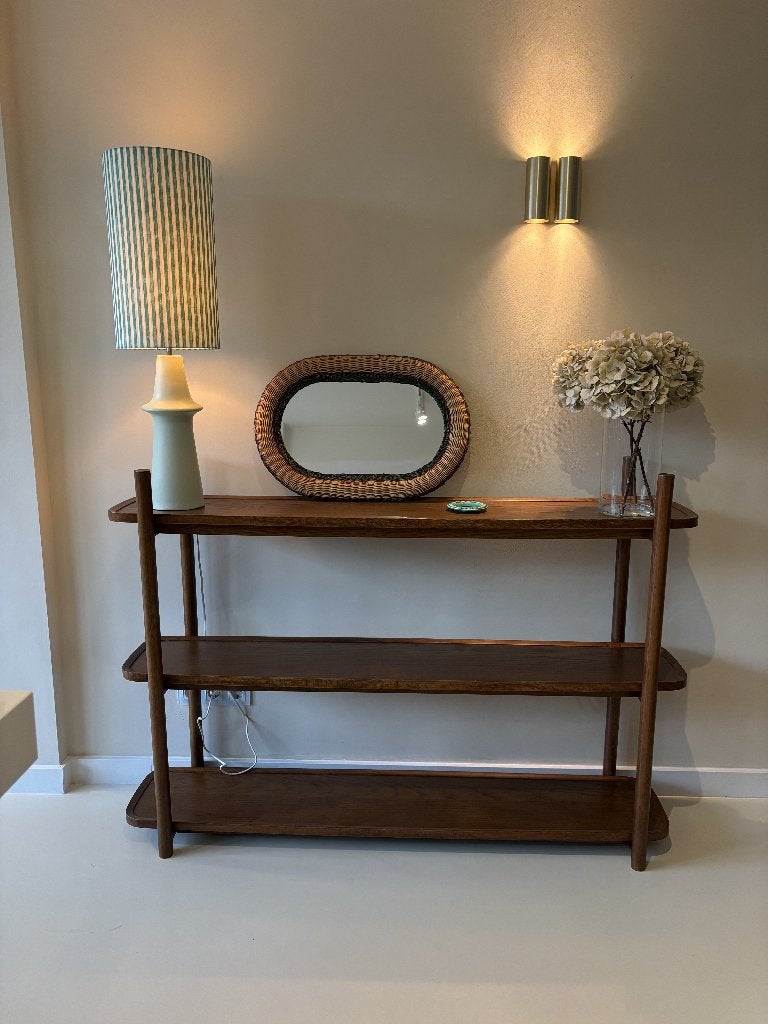 Lage houten wandkast Libby Westwing, Ophalen, Met plank(en), 100 tot 150 cm, Eikenhout