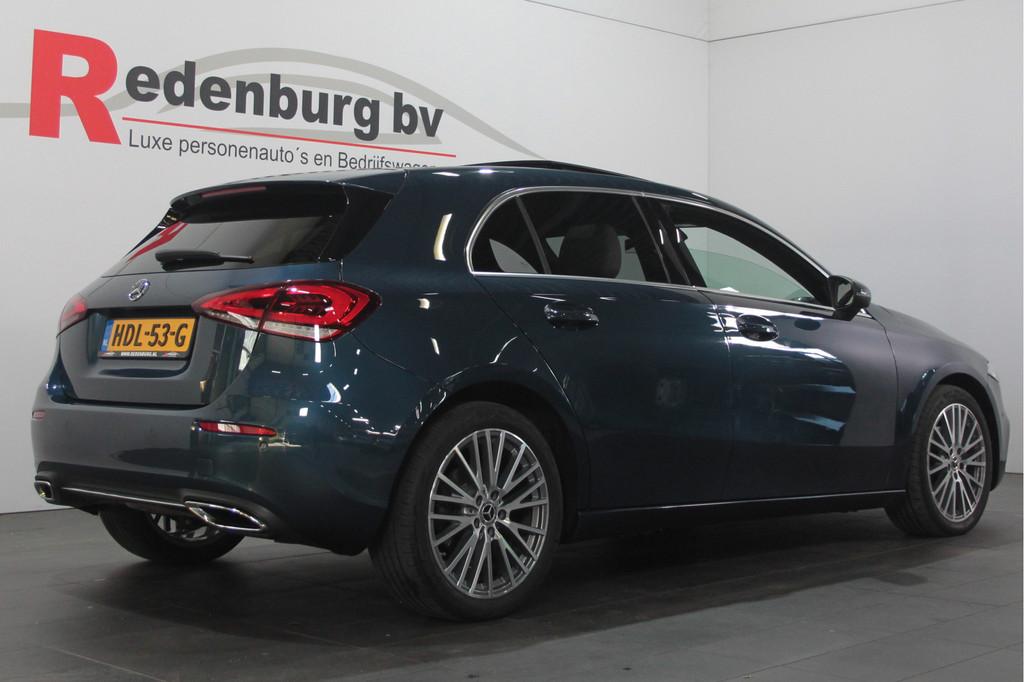 Mercedes-Benz A-Klasse 200 Luxury Line - Pano / Carplay / Ca, Gebruikt, Euro 6, 4 cilinders, Blauw