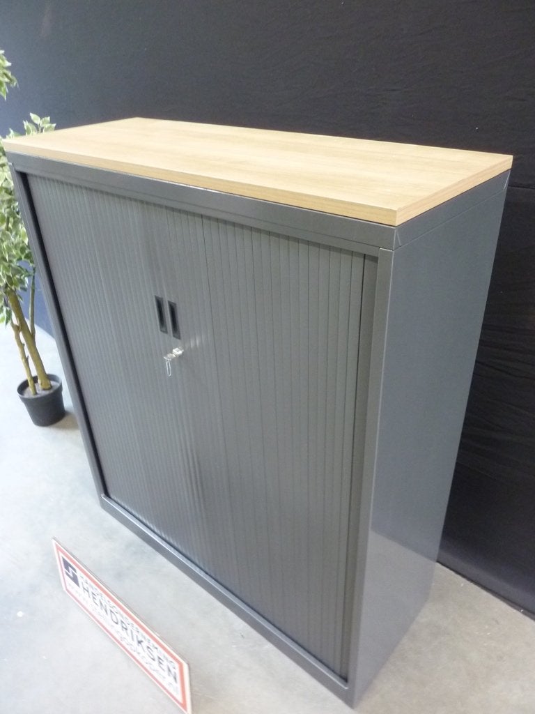 Nette halfhoge roldeurkast / kantoorkast 120x45x139cm + slot, 100 tot 150 cm, Ophalen of Verzenden, Munstermanstraat 6 - Hal 3 - Silvolde