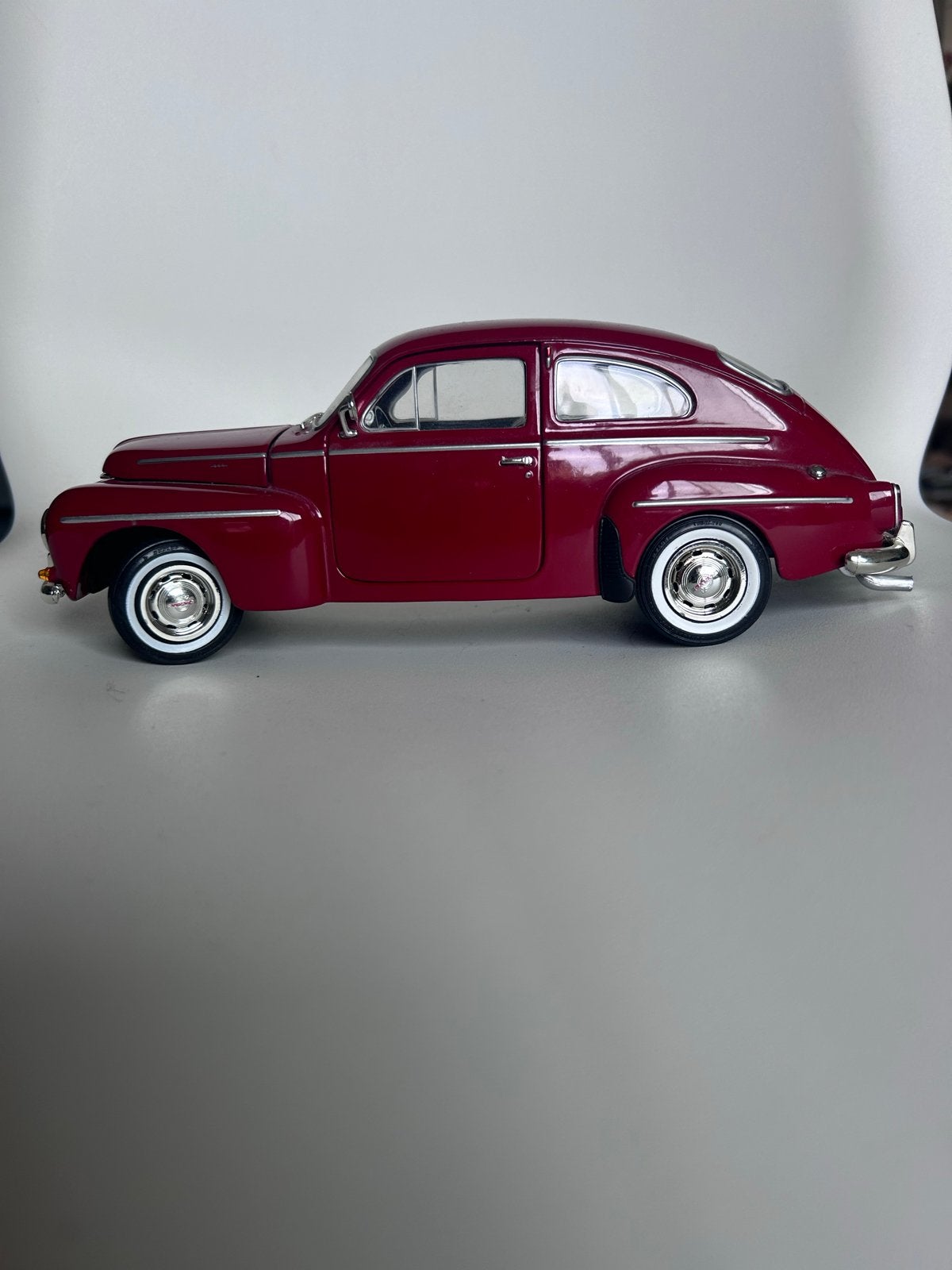 Volvo PV 544 modelauto - Klassieke rode oldtimer, Ophalen, Zo goed als nieuw, Overige typen