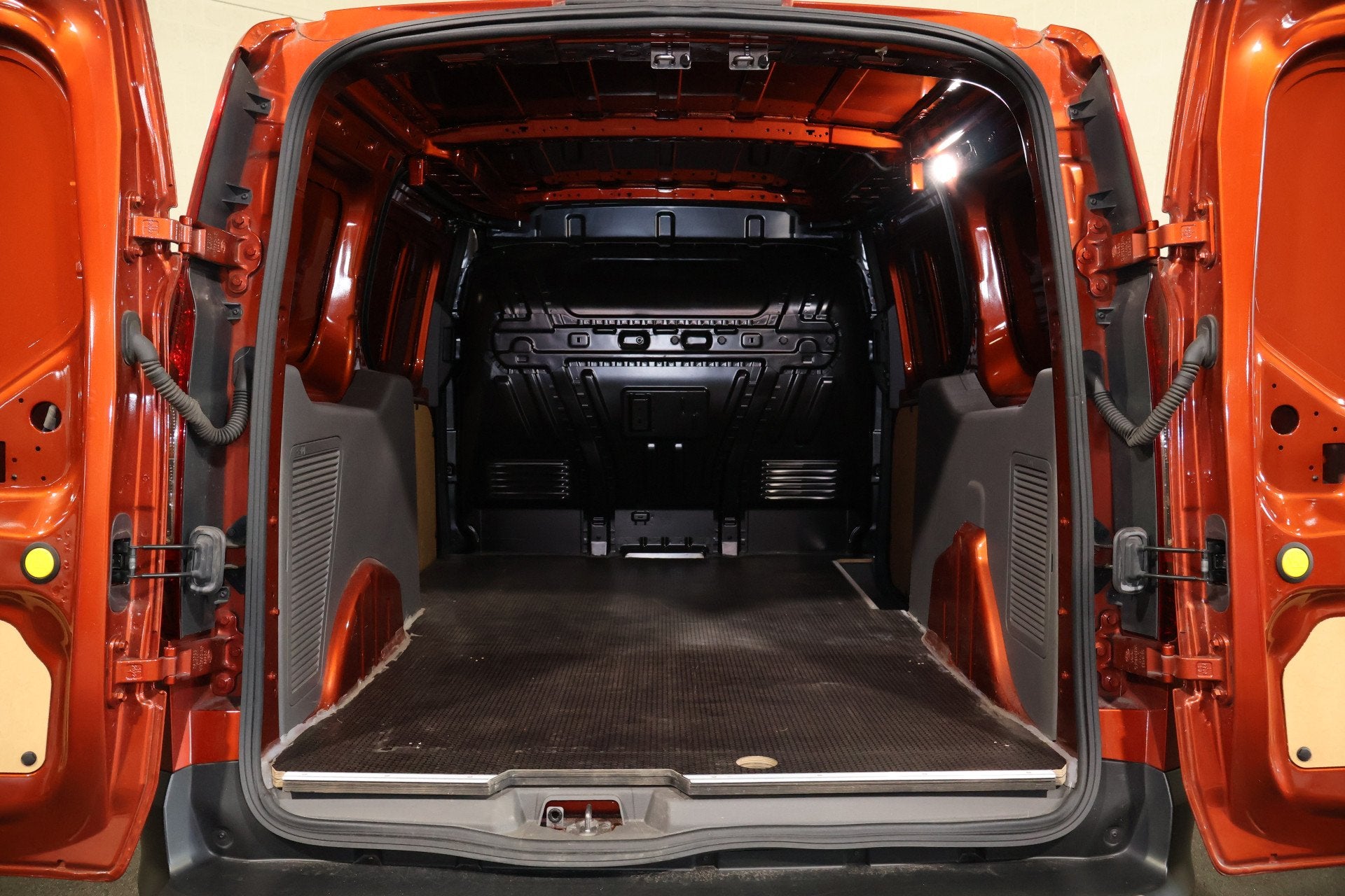Ford Transit Connect 1.5 EcoBlue L2 Limited Automaat, Gebruikt, Euro 6, 4 cilinders, Origineel Nederlands