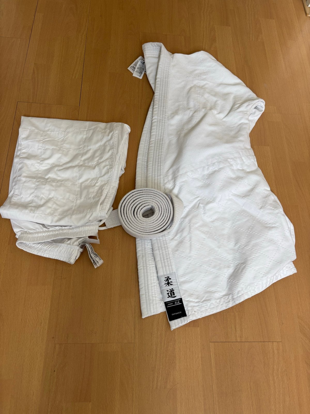 Judo pak Outshock 180 cm met witte band, Ophalen, Judo, Vechtsportpak, Maat M