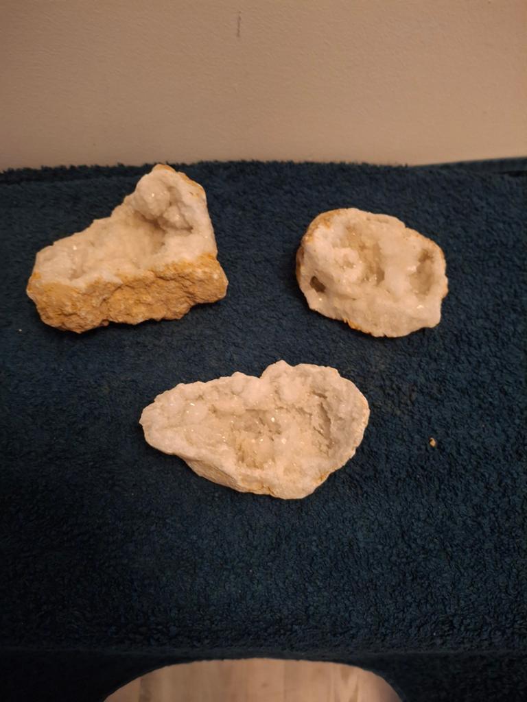 3 Prachtige Bergkristal Geodes - Natuurlijke Schoonheid, Ophalen of Verzenden