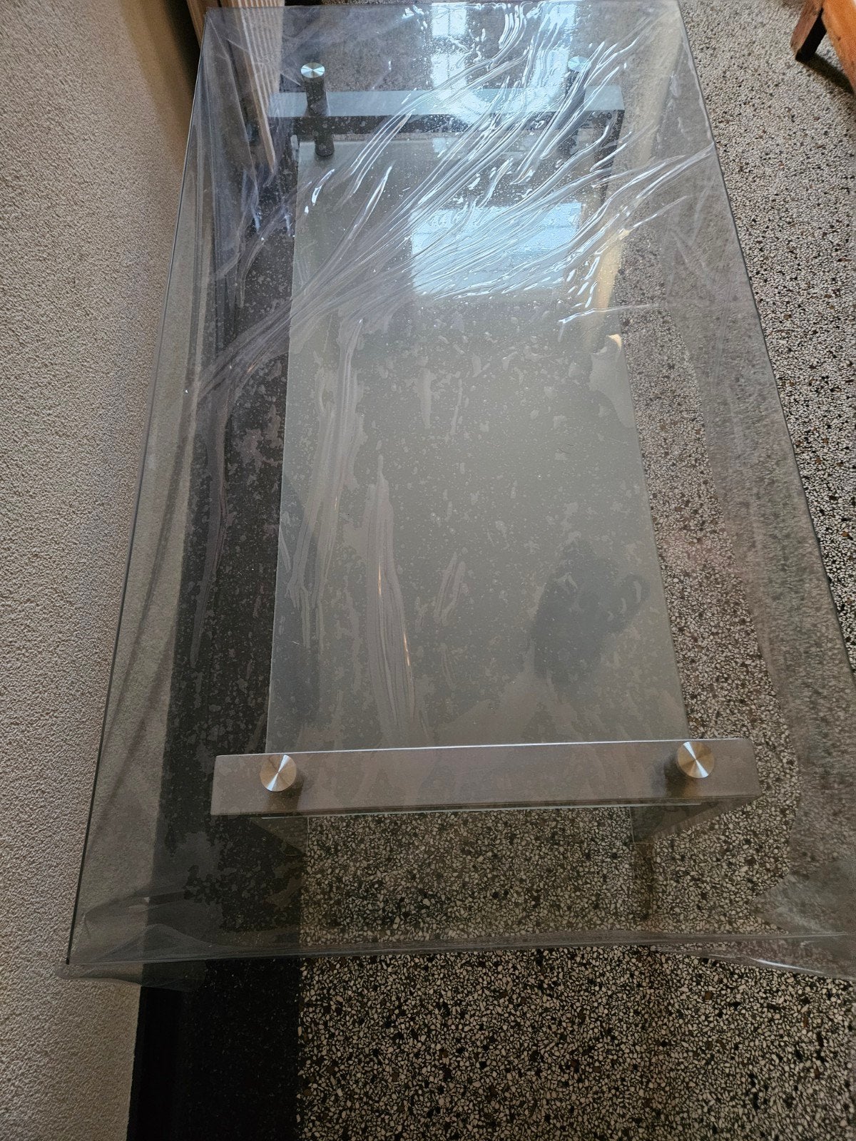 Glazen salontafel met metalen onderstel, Gebruikt, 100 tot 150 cm, Glas, Modern