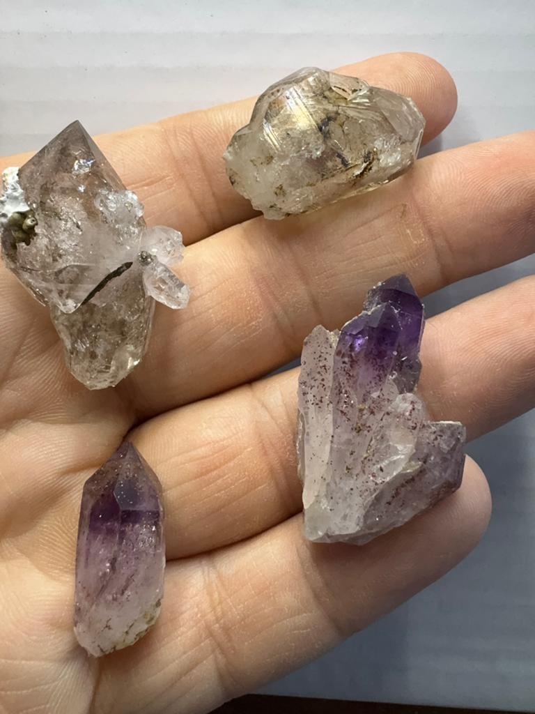 Amethist, bergkristal kwarts mineraal - Gobobodeb, Namibië, Ophalen of Verzenden, Mineraal