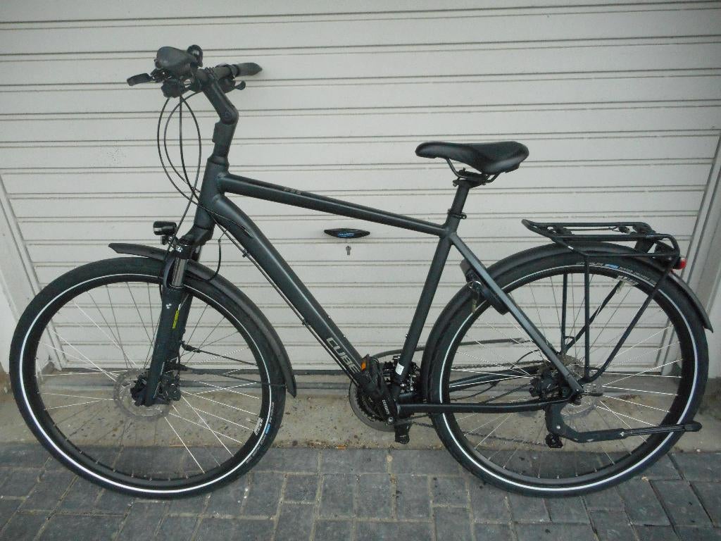Cube Touring 53cm 30 Versnellingen Z.G.A.N, 28 inch, Vering, Zo goed als nieuw, Meer dan 20 versnellingen