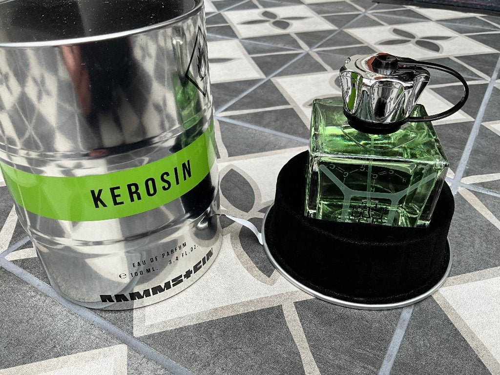 Kerosin Rammstein voor man en vrouw, Verzamelen, Nieuw, Ophalen of Verzenden, Emmen, Regina