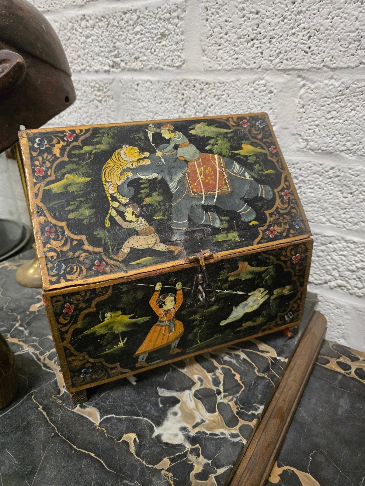 antiek oosterse bruidskist, Antiek en Kunst, India, Ophalen of Verzenden, Geschilderd, Hout