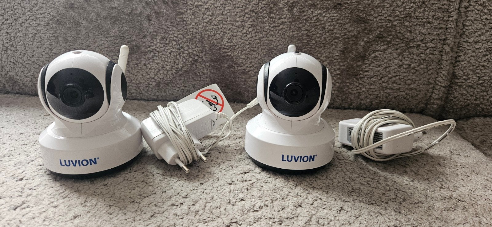 2 Luvion Essential babyfoons ter uitbreiding, Verzenden