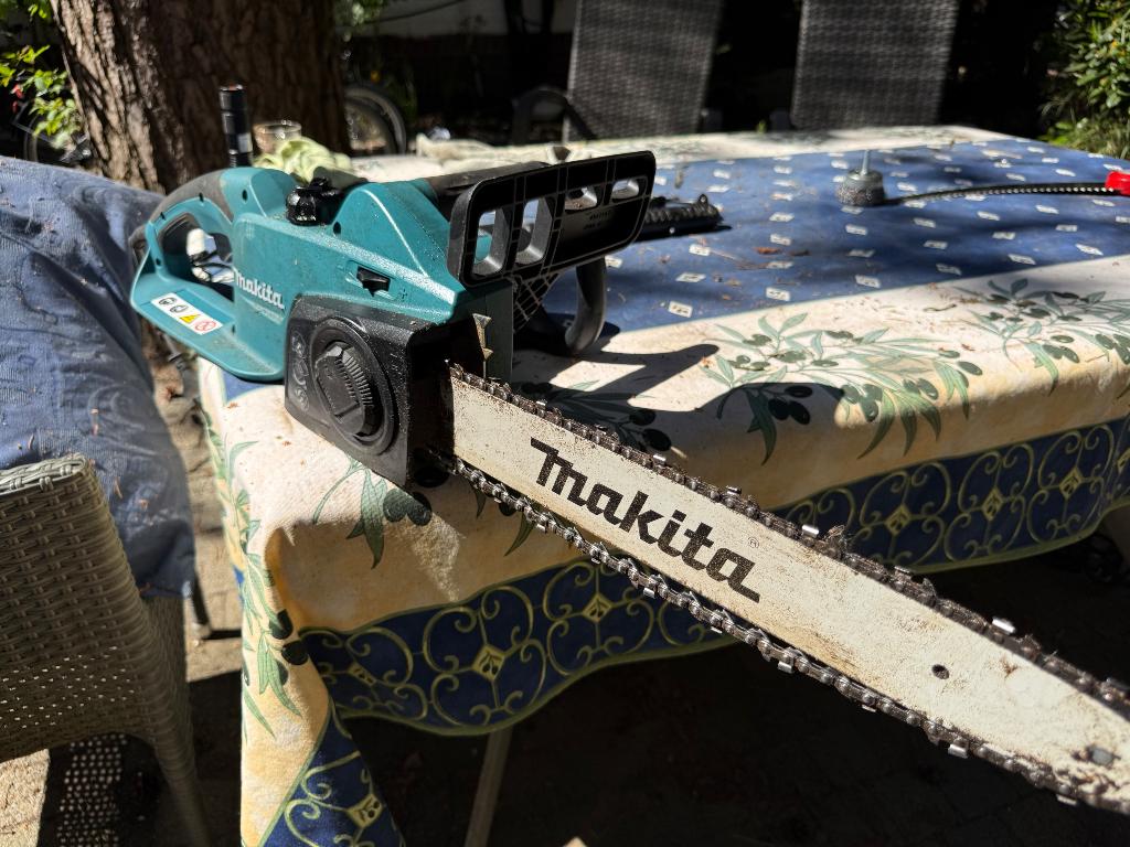 Makita Kettingzaag, Tuin en Terras, Hand-tuingereedschap, Ophalen, Gebruikt, Overige soorten, Makita