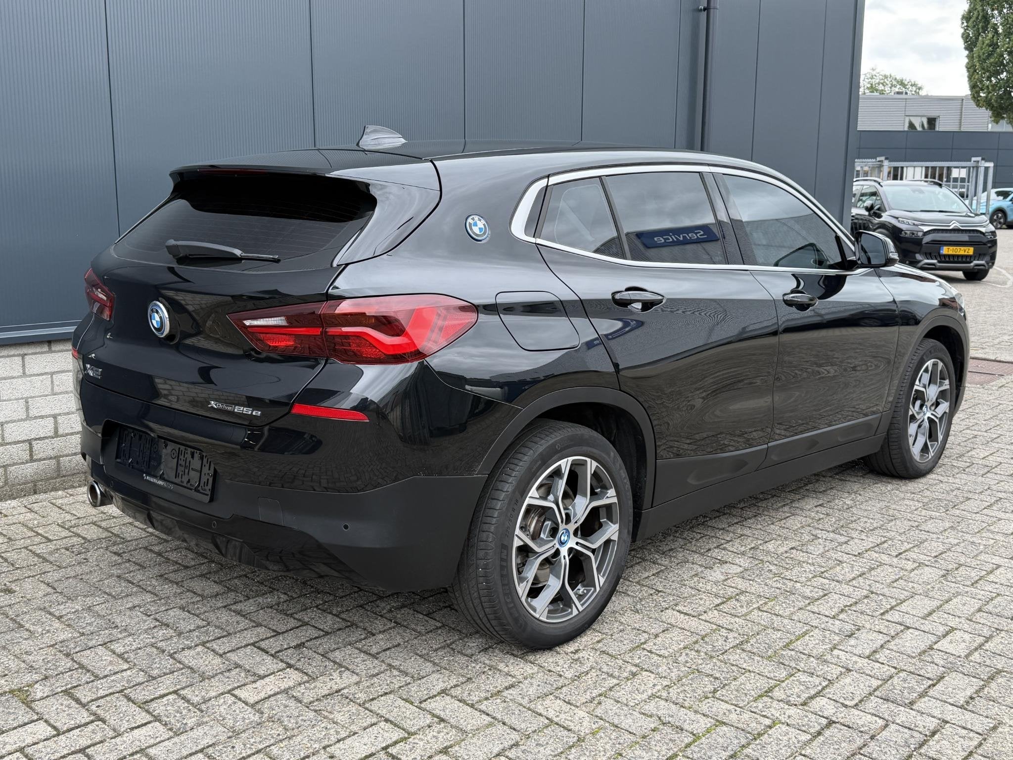 BMW X2 xDrive25e 18"/Leder/Harman Kardon/Camera/Apple Carpla, Auto's, Gebruikt, Zwart, Bedrijf, Vierwielaandrijving