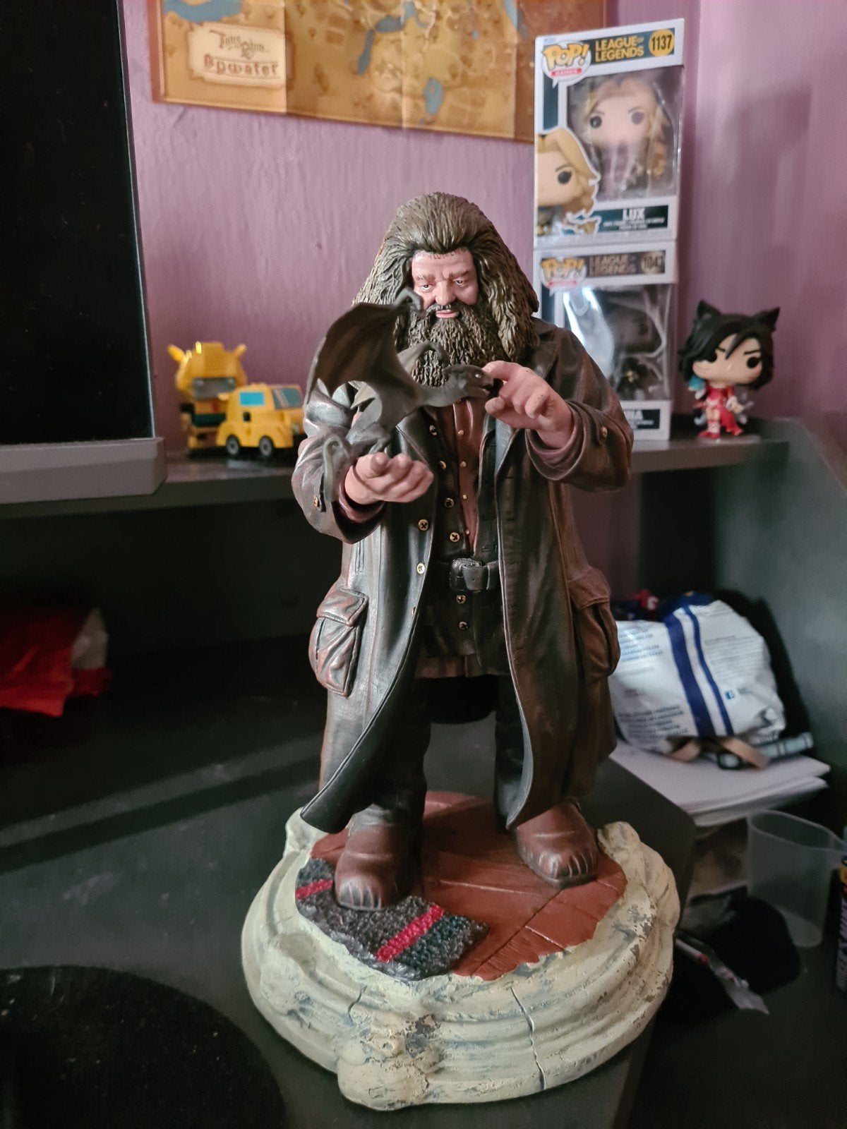 Enesco Harry Potter - Hagrid & Norberta Figurine (25cm) - Zo, Ophalen, Zo goed als nieuw