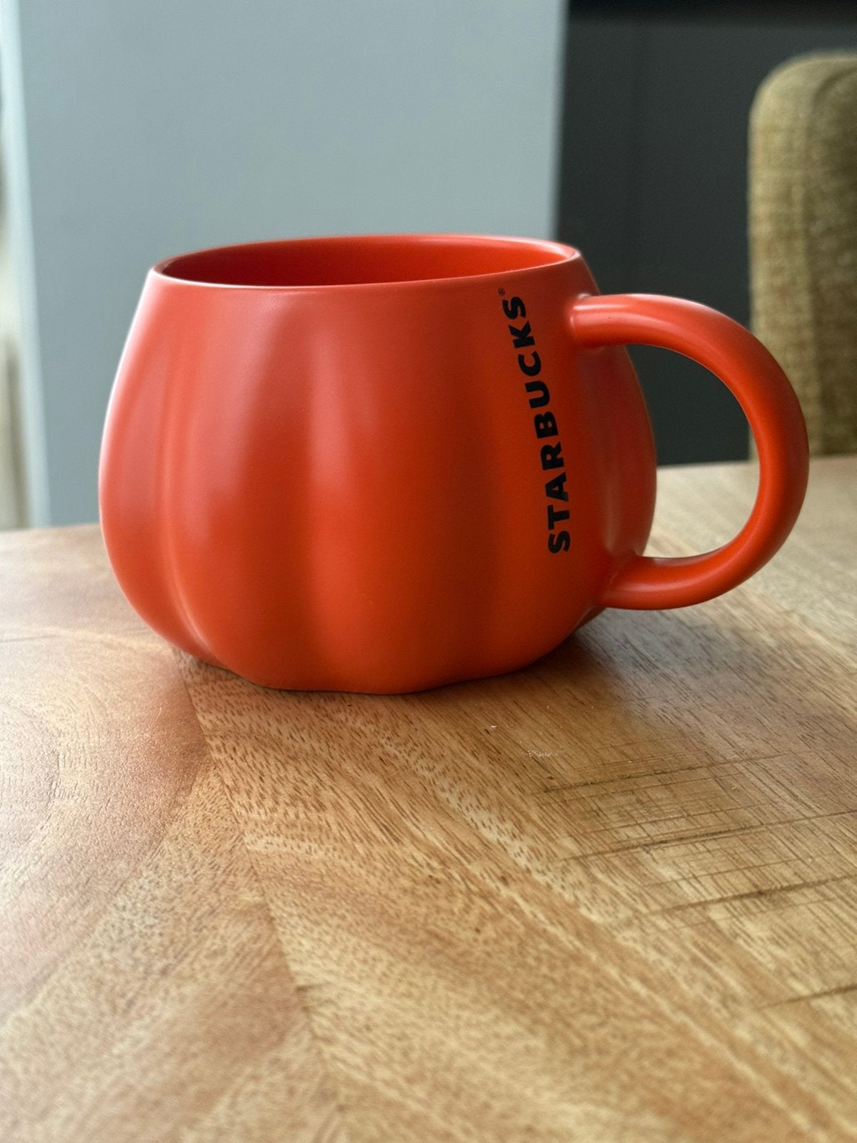 Starbucks halloween pompoen mok, Ophalen of Verzenden, Zo goed als nieuw, Overige stijlen, Starbucks