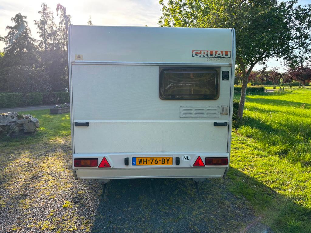 Gruau B3300 in een nette staat met voortent, Caravans en Kamperen, Caravans, Bedrijf, 500 - 750 kg, Overige merken
