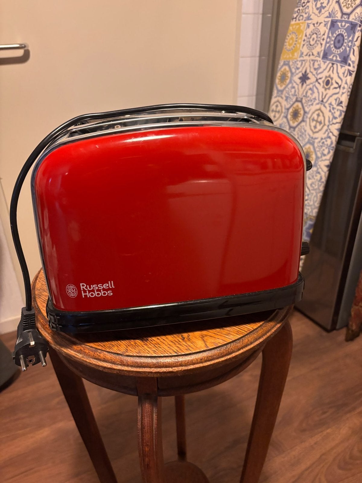 Russell Hobbs broodrooster - Rood, Ophalen, Gebruikt