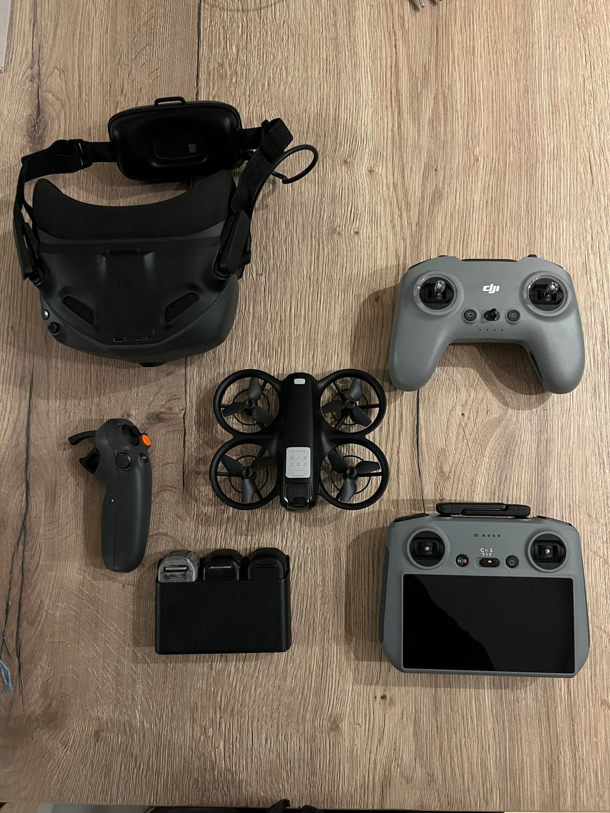 DJI neo 1 Fly More Combo met DJI RC 2, Cameradrone, 5 tot 10 kilometer, 15 tot 30 minuten, Zo goed als nieuw