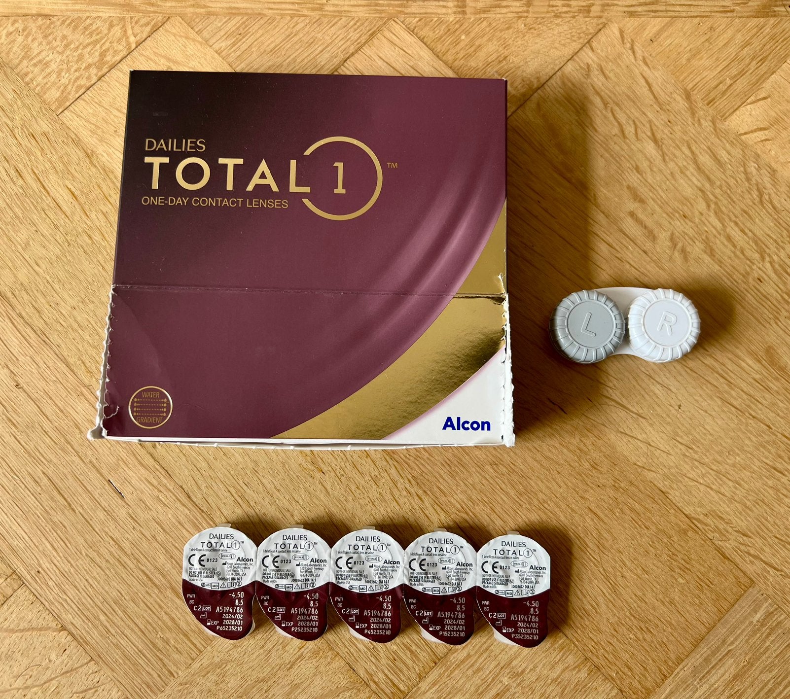 Alcon Dailies Total 1 daglenzen, -4.50 (73 stuks), Ophalen of Verzenden, Nieuw, Ogen