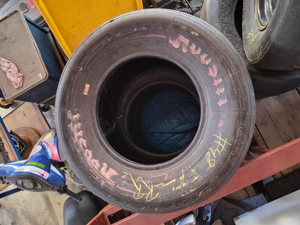 NASCAR Banden -Hoosier en Michelin Racebanden, Ophalen, Gebruikt