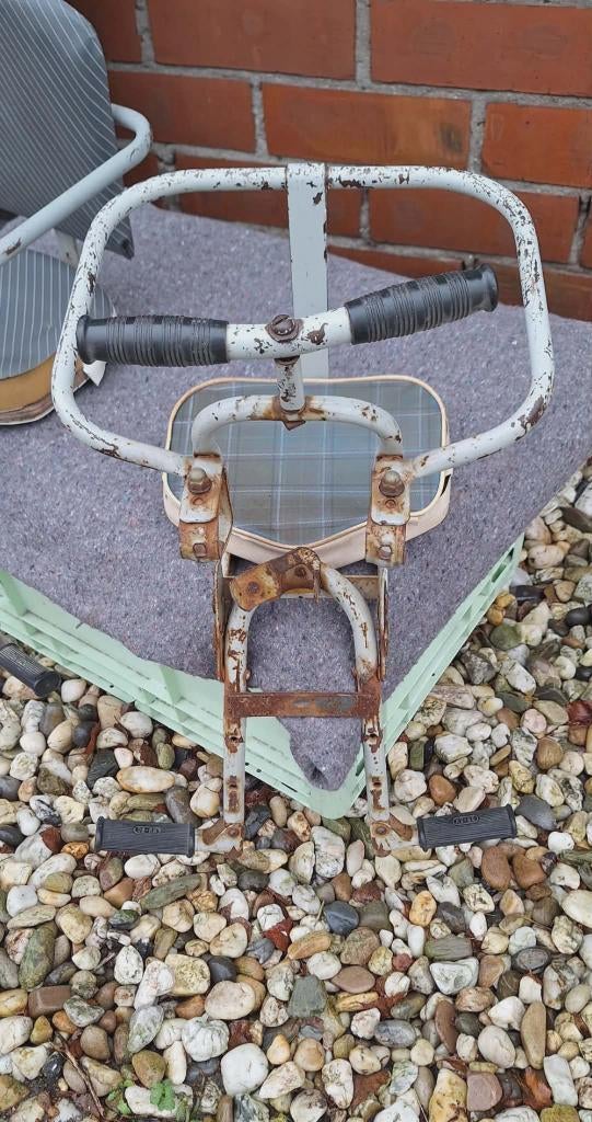 Oldtimer vintage fietsstoeltje, retro uitstraling., Fietsen en Brommers, Fietsaccessoires | Fietsstoeltjes, ., Ophalen of Verzenden