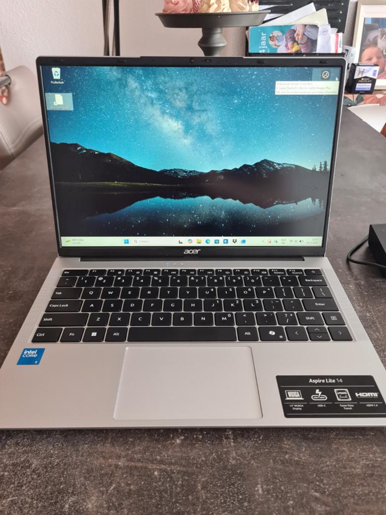 Acer Aspire Lite 14 Core i3 met oplader, Ophalen of Verzenden, Zo goed als nieuw, 14 inch