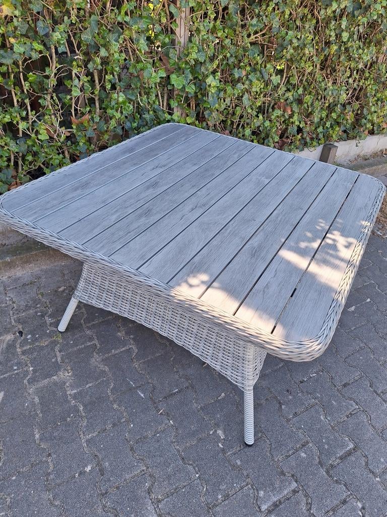 Zgan Wicker Tuintafel 115x115 cm met Polywood Blad, Ophalen, Zo goed als nieuw, Vierkant, Wicker