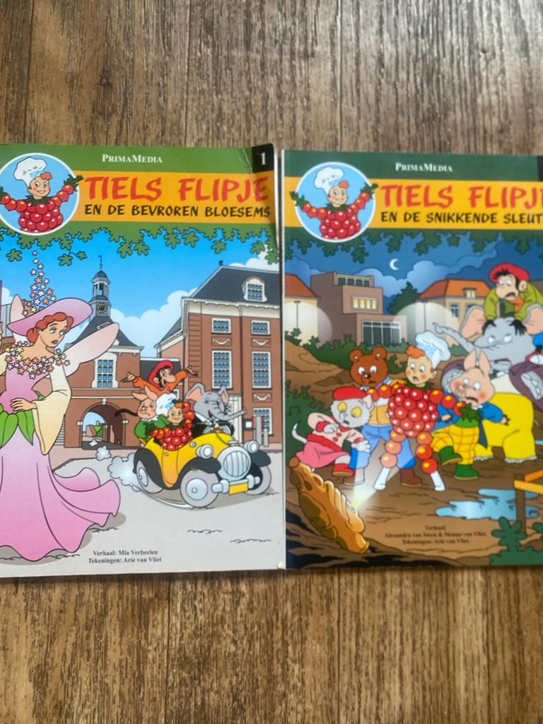 Tiels Flipje Boeken: De Bevroren Bloesems & Snikkende Sleute, Boeken, Stripboeken, Meerdere stripboeken, Ophalen of Verzenden
