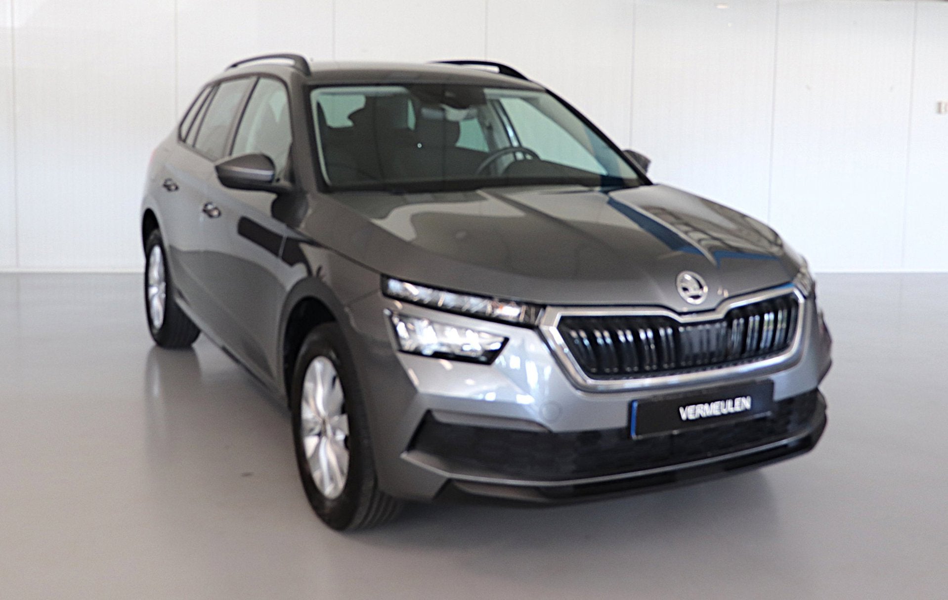 Skoda Kamiq 1.0 TSI Ambition | Camera | Trekhaak | CarPlay, Dealer onderhouden, Stof, Gebruikt, 620 kg