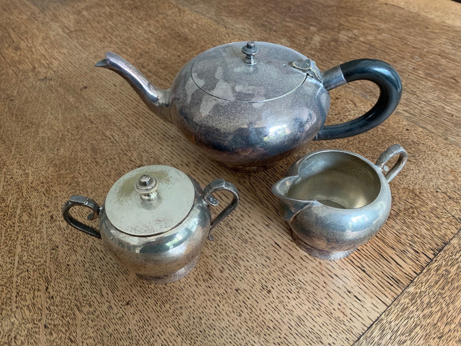 Verzilverde theepot, suikerpot en roomkan, Ophalen of Verzenden